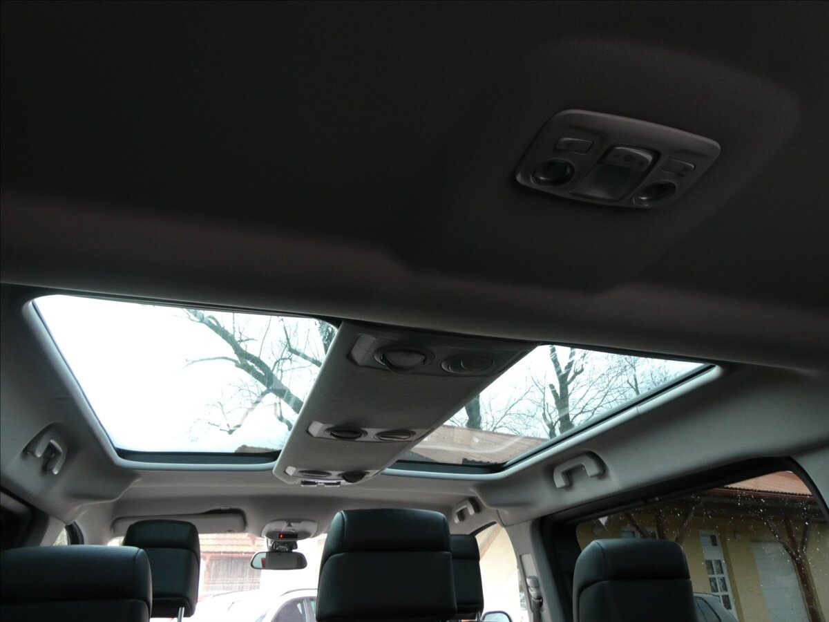 Peugeot Traveller MPV 2,0 l 130 kw