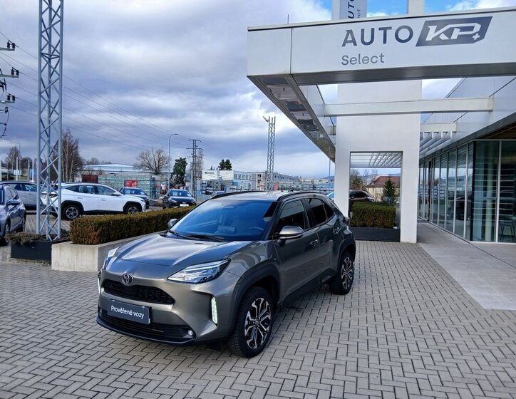 Toyota Yaris Cross SUV 1,5 l 68 kw