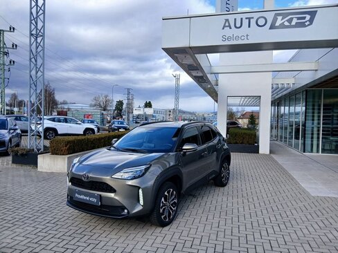 Toyota Yaris Cross SUV 1,5 l 68 kw
