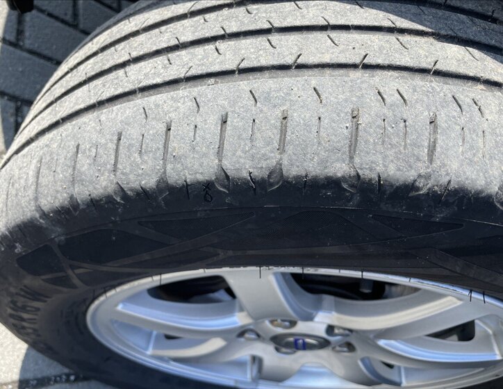 Volvo V70 Kombi 2,4 l 136 kw