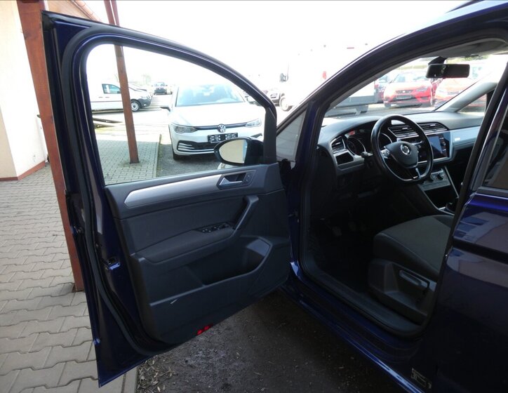 Volkswagen Touran MPV 1,2 l 81 kw