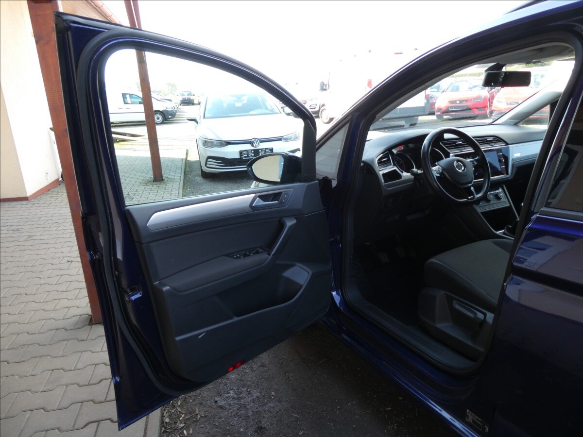 Volkswagen Touran MPV 1,2 l 81 kw