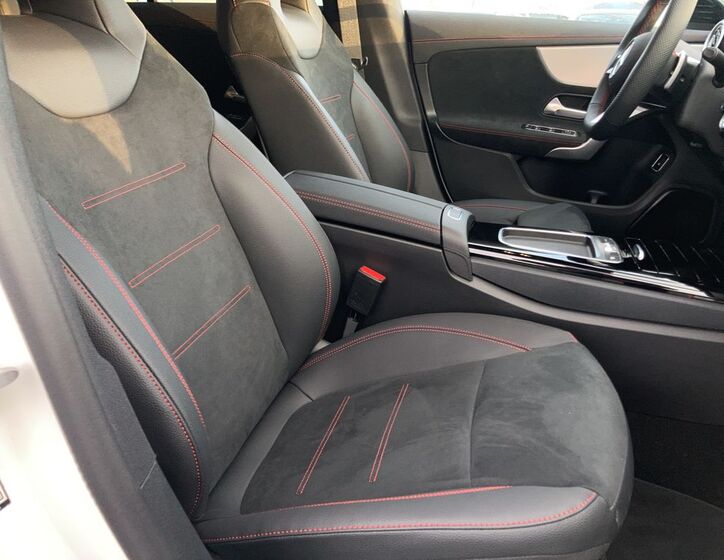 Mercedes-Benz CLA 12