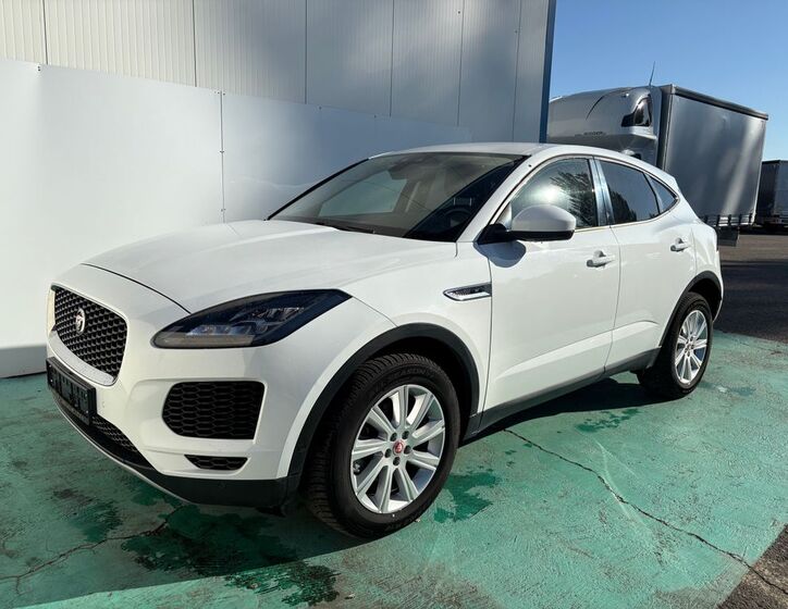 Jaguar F-Pace 3