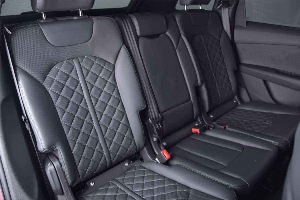 Audi Q7 SUV / Terénní 3,0 l 210 kw