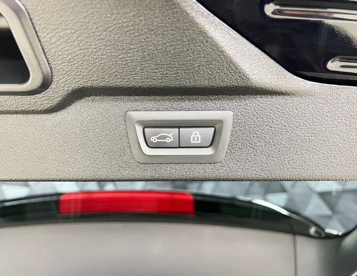 BMW X5 SUV / Terénní 4,4 l 423 kw