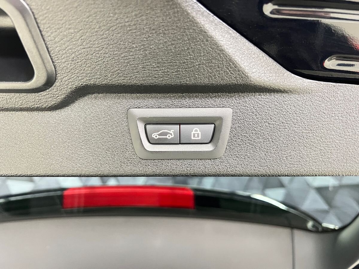 BMW X5 SUV / Terénní 4,4 l 423 kw