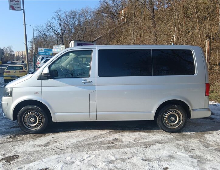 Volkswagen Multivan MPV 2,0 l 75 kw