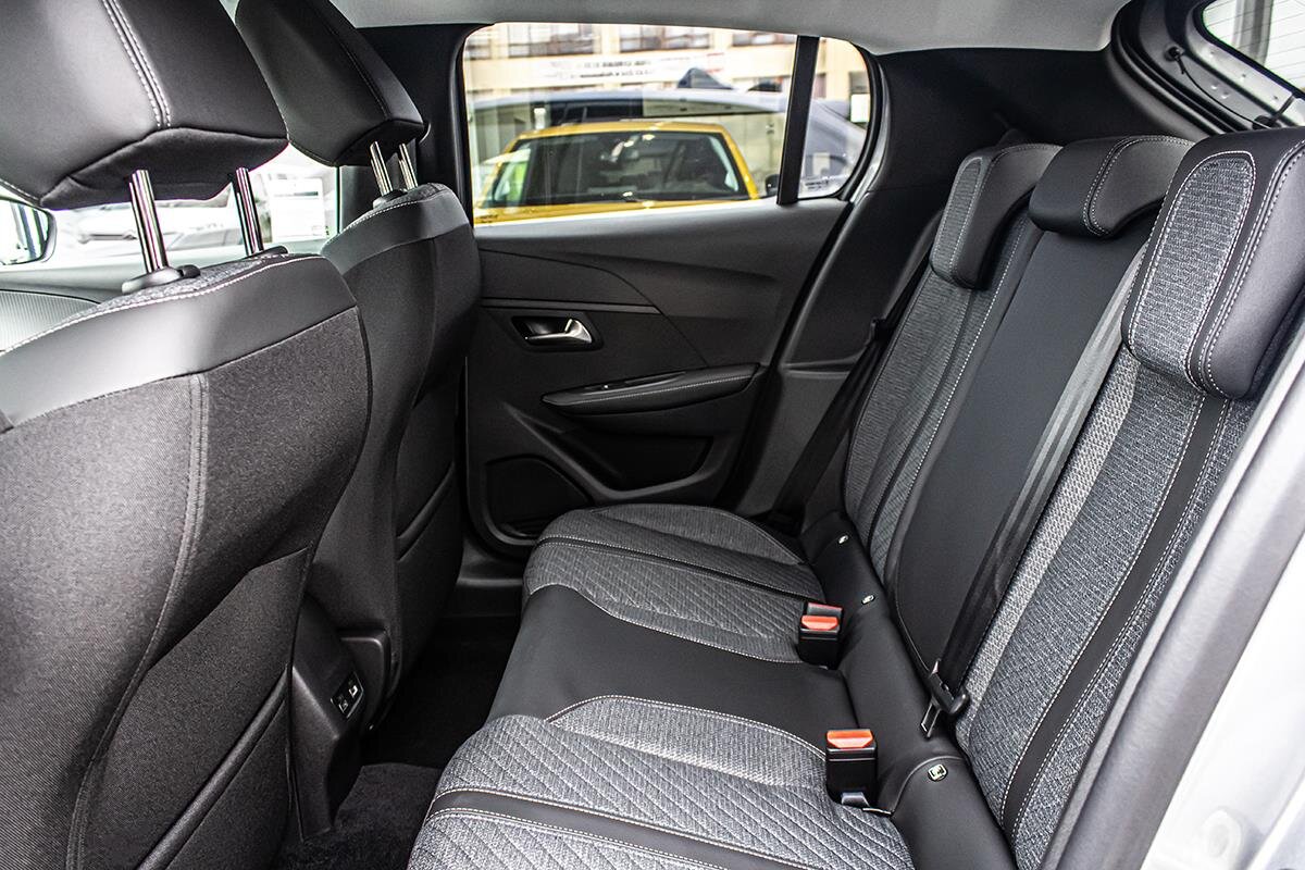 Peugeot 208 Hatchback 1,2 l 81 kw