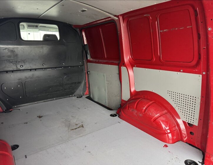 Volkswagen Transporter 16