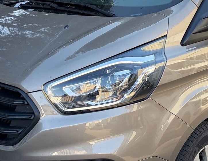 Ford Tourneo Custom Kombi 2,0 l 136 kw