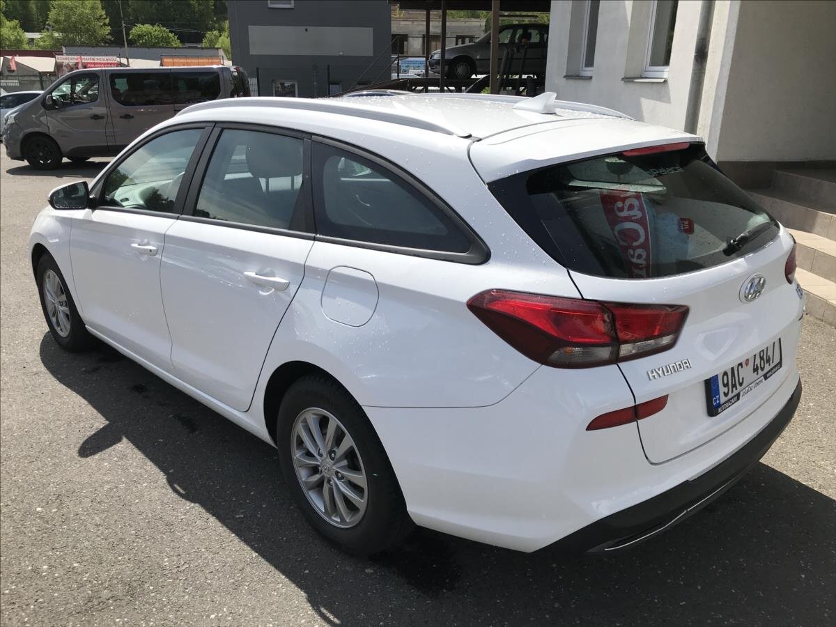 Hyundai i30 Kombi 1,6 l 85 kw