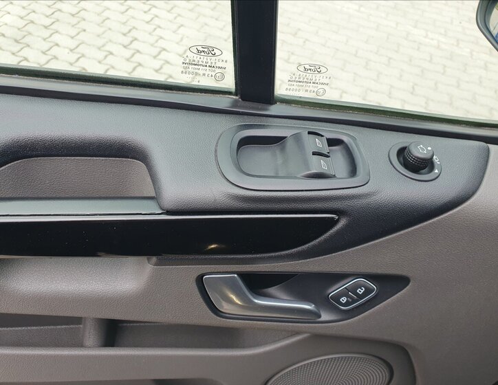 Ford Tourneo Custom Ostatní 2,0 l 96 kw
