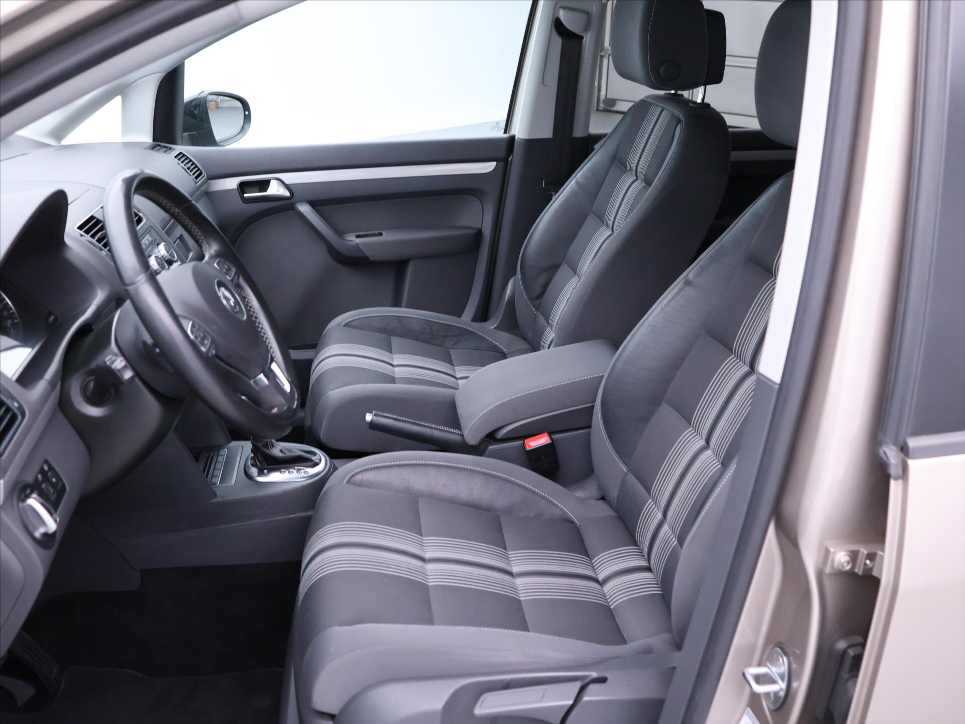 Volkswagen Touran MPV 1,4 l 103 kw