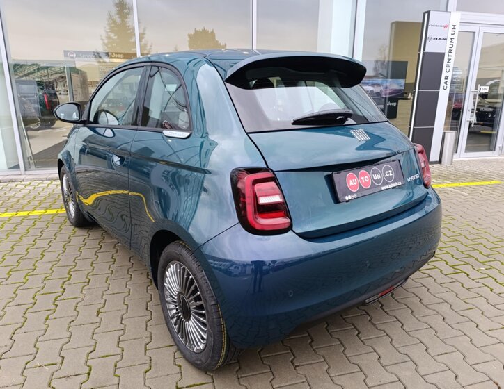 Fiat 500 Hatchback 999,0 48 kw