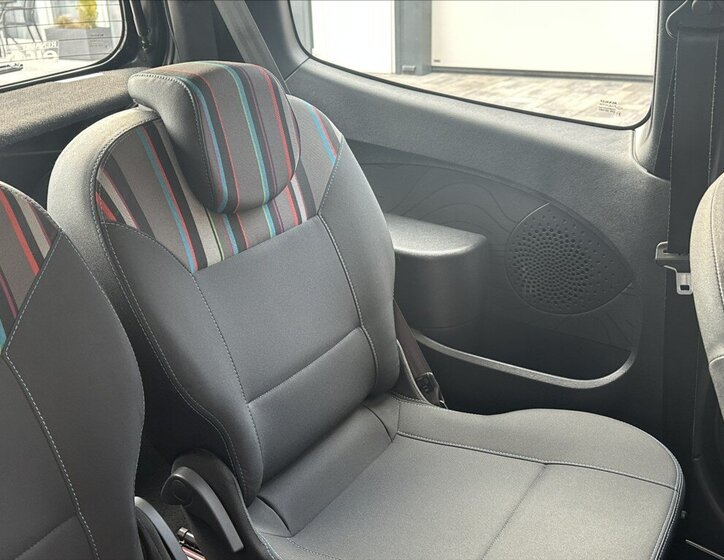 Renault Twingo Hatchback 1,1 l 55 kw