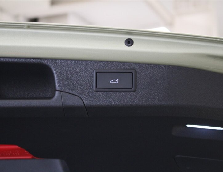 Škoda Superb Kombi 1,5 l 150 kw