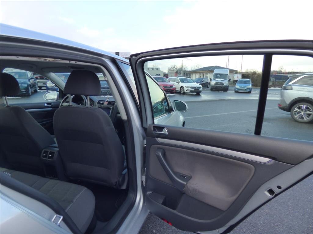 Volkswagen Golf Hatchback 1,6 l 75 kw