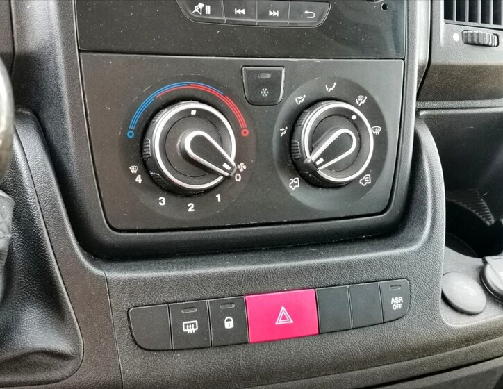 Peugeot Boxer Skříň 2,2 l 110 kw