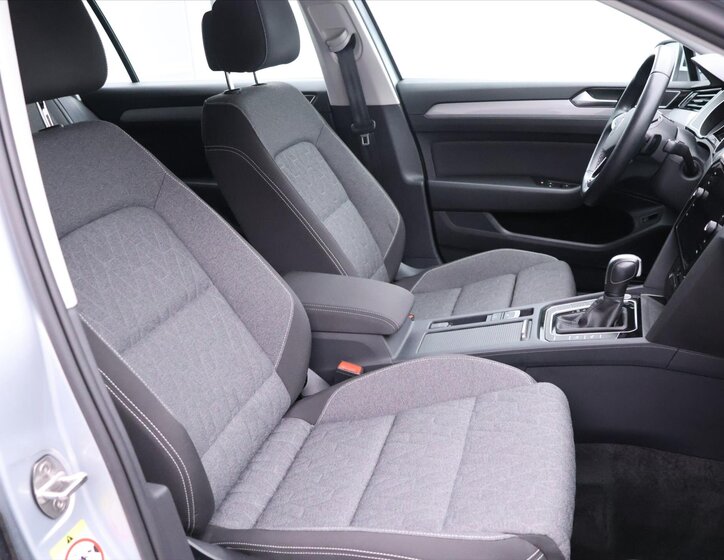 Volkswagen Passat Kombi 2,0 l 110 kw