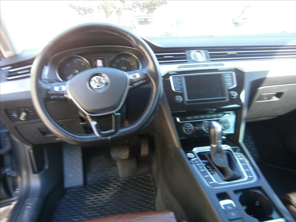 Volkswagen Passat Kombi 2,0 l 110 kw