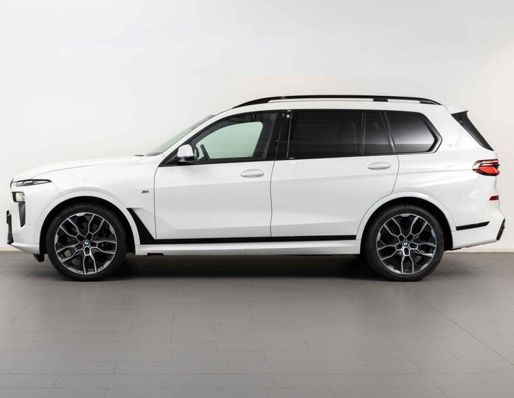 BMW X7 SUV / Terénní 3,0 l 259 kw