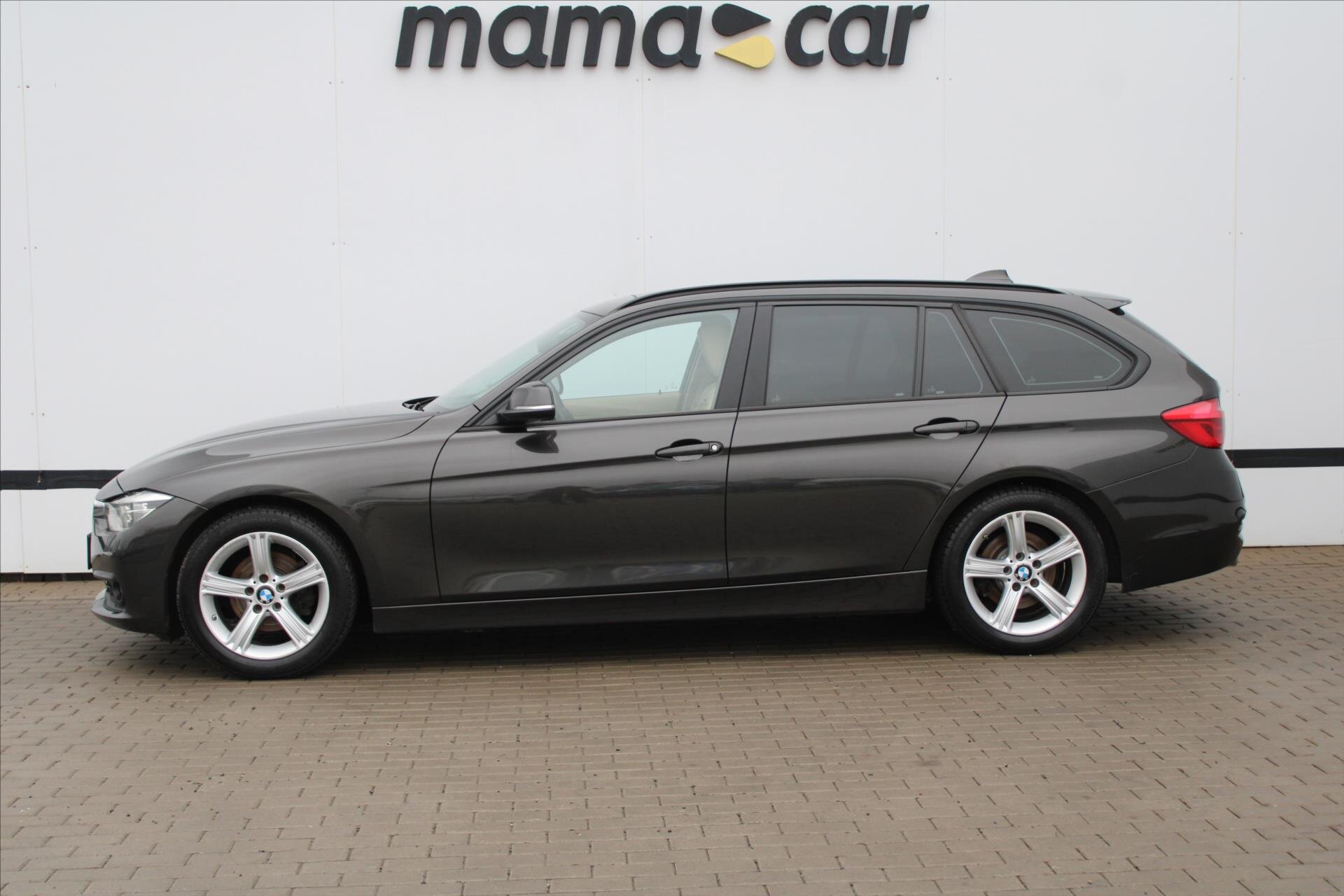 BMW Řada 3 Kombi 2,0 l 120 kw