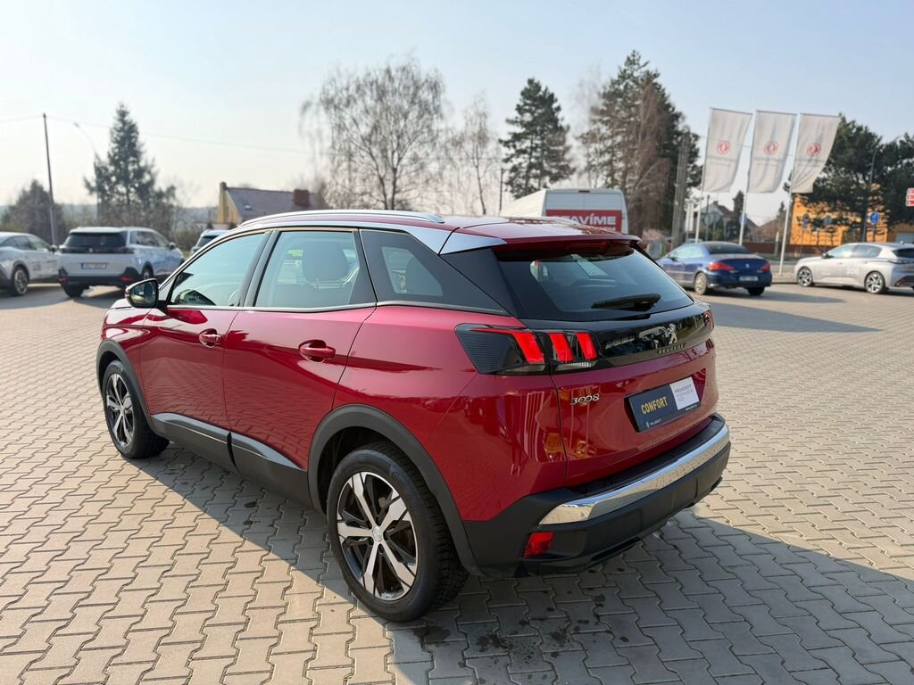 Peugeot 3008 SUV / Terénní 1,2 l 96 kw