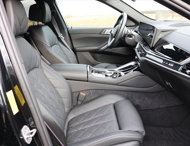 BMW X6 SUV 3,0 l 210 kw