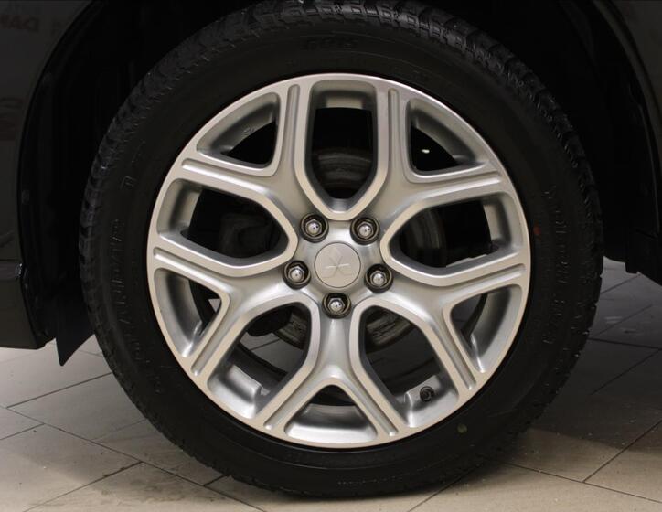 Mitsubishi Outlander 28