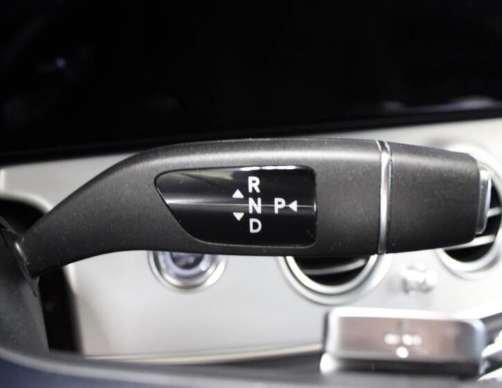 Mercedes-Benz Třídy E 21