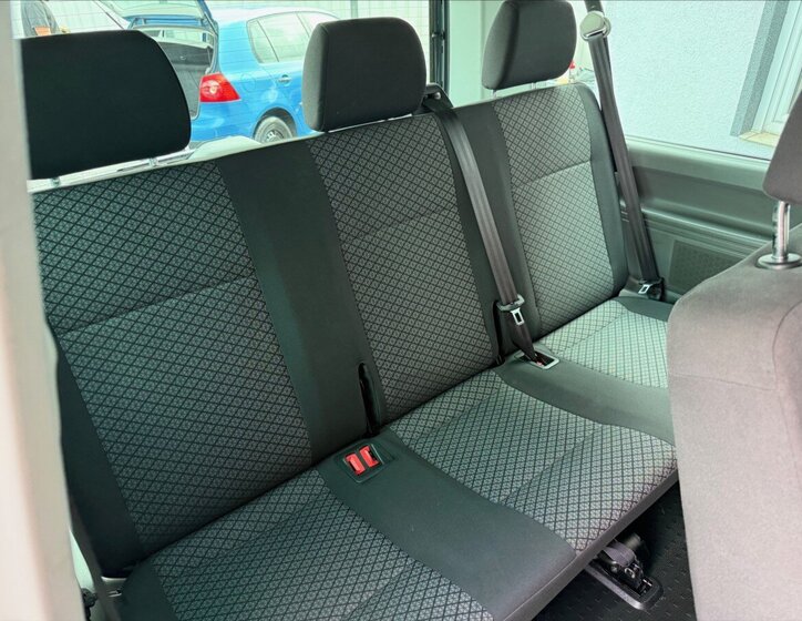 Volkswagen Transporter 19