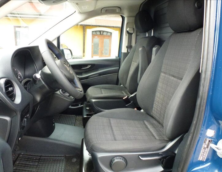 Mercedes-Benz Vito 16