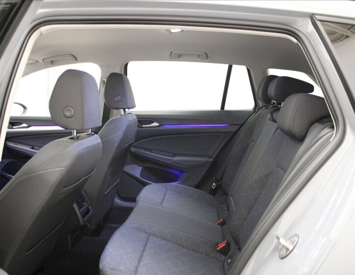 Volkswagen Golf Kombi 1,5 l 96 kw