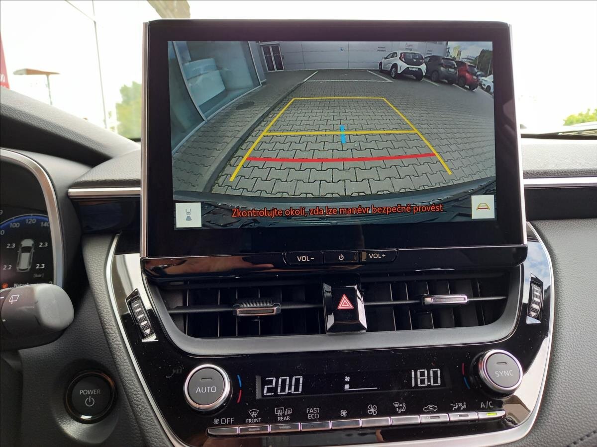 Toyota Corolla Cross SUV 1,8 l 103 kw