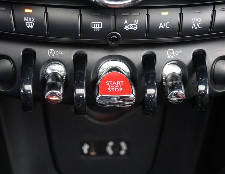 Mini Cooper Hatchback 2,0 l 170 kw