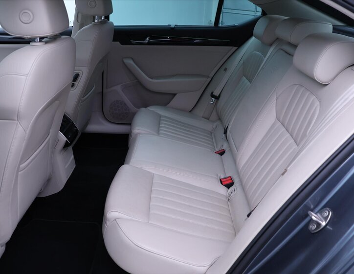 Škoda Superb Liftback 2,0 l 206 kw