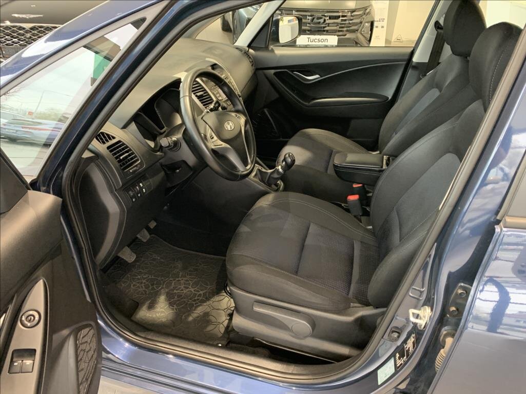 Hyundai ix20 MPV 1,4 l 66 kw