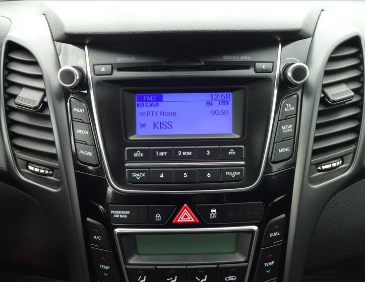 Hyundai i30 Kombi 1,6 l 99 kw