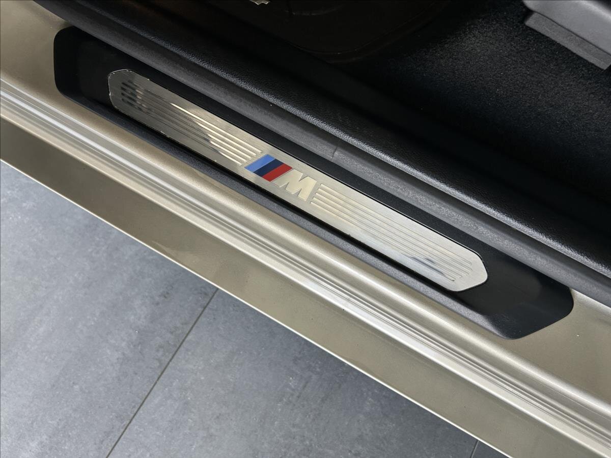 BMW X4 SUV / Terénní 2,0 l 140 kw