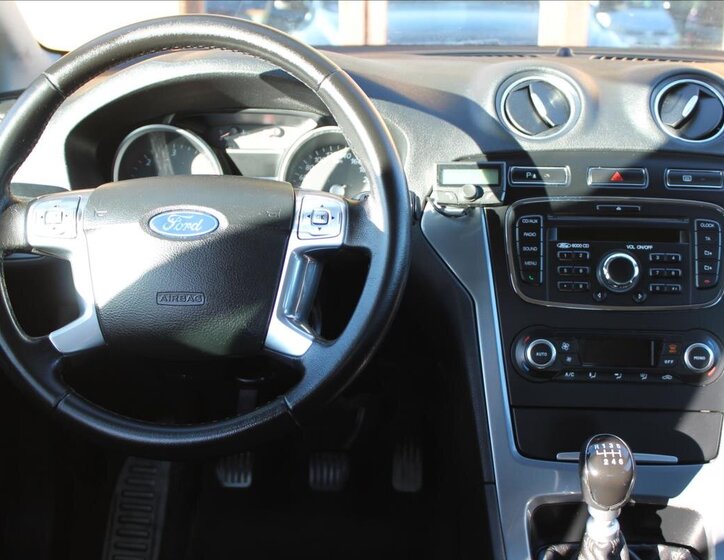 Ford Mondeo Liftback 2,0 l 85 kw