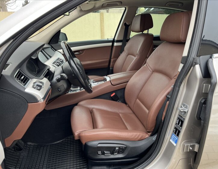 BMW Řada 5 Sedan / Limuzína 3,0 l 190 kw