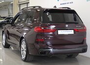 BMW X7 SUV / Terénní 3,0 l 250 kw