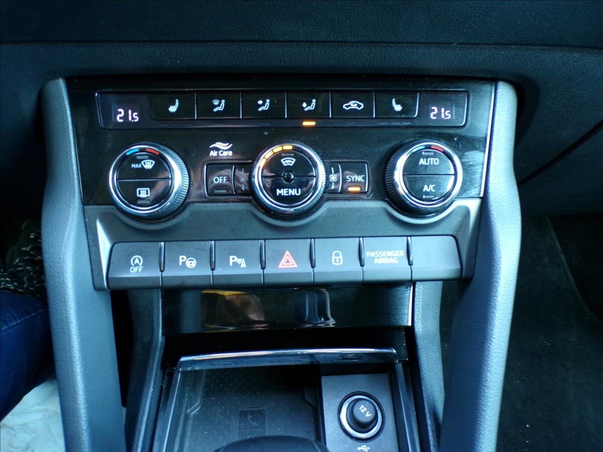 Škoda Karoq Kombi 1,5 l 110 kw