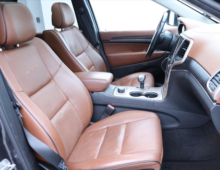 Jeep Grand Cherokee SUV 3,0 l 184 kw