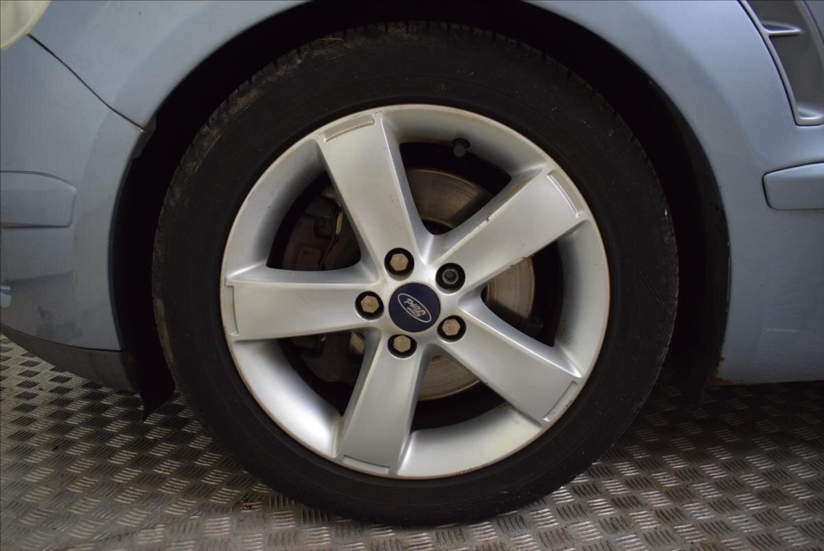 Ford S-MAX MPV 2,5 l 162 kw