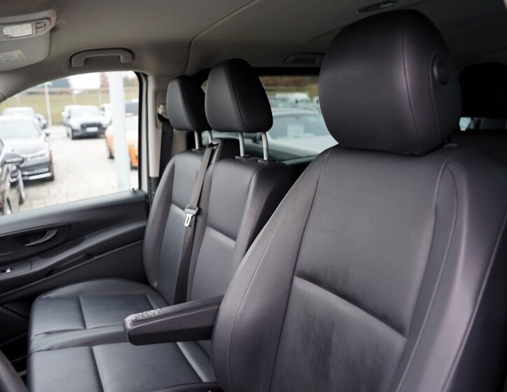 Mercedes-Benz Vito 19
