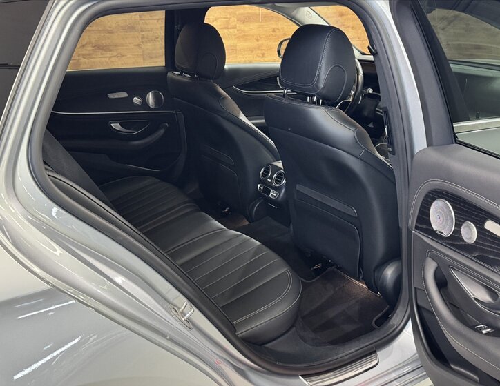 Mercedes-Benz Třídy E Kombi 2,9 l 243 kw