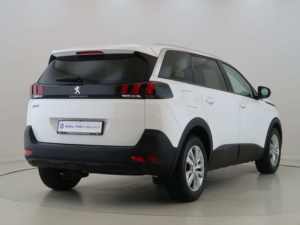 Peugeot 5008 SUV 1,2 l 96 kw