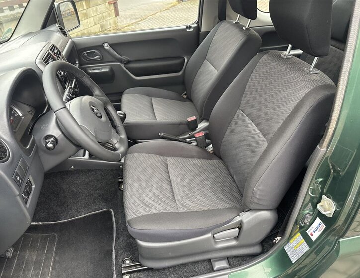 Suzuki Jimny 14